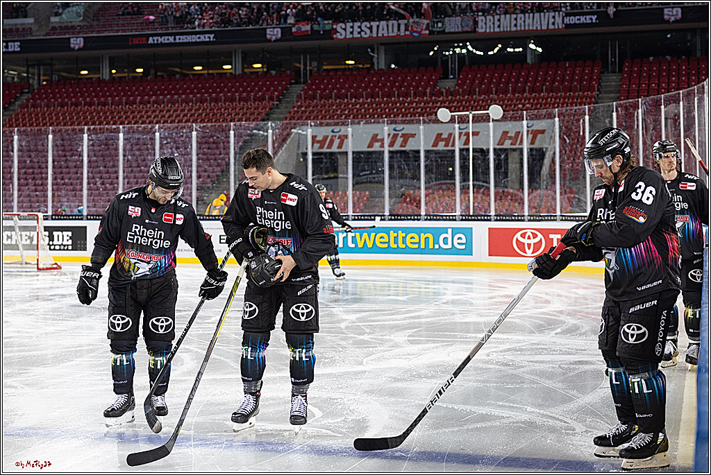PENNY DEL;  Kölner Haie - Fischtown Pinguins; Köln, 22.12.2022